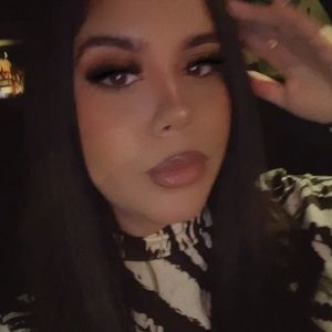 Meet your Posher, Pamela